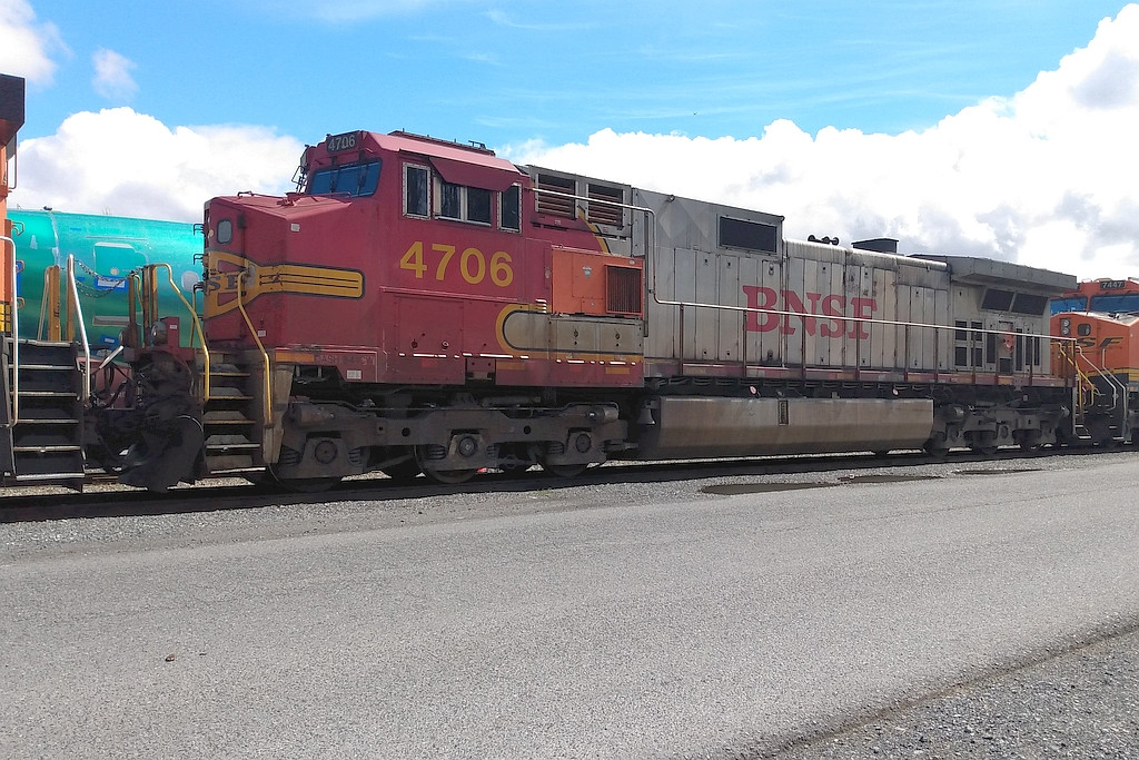 BNSF 4706